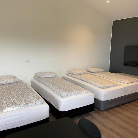 4 Person Room With Private Entrance And Bathroom Keflavík Exteriér fotografie