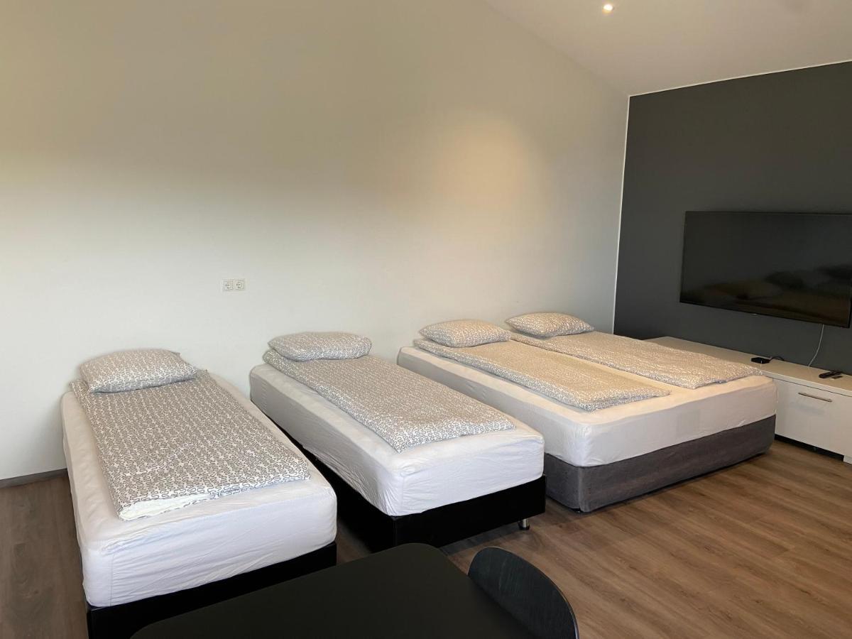 4 Person Room With Private Entrance And Bathroom Keflavík Exteriér fotografie